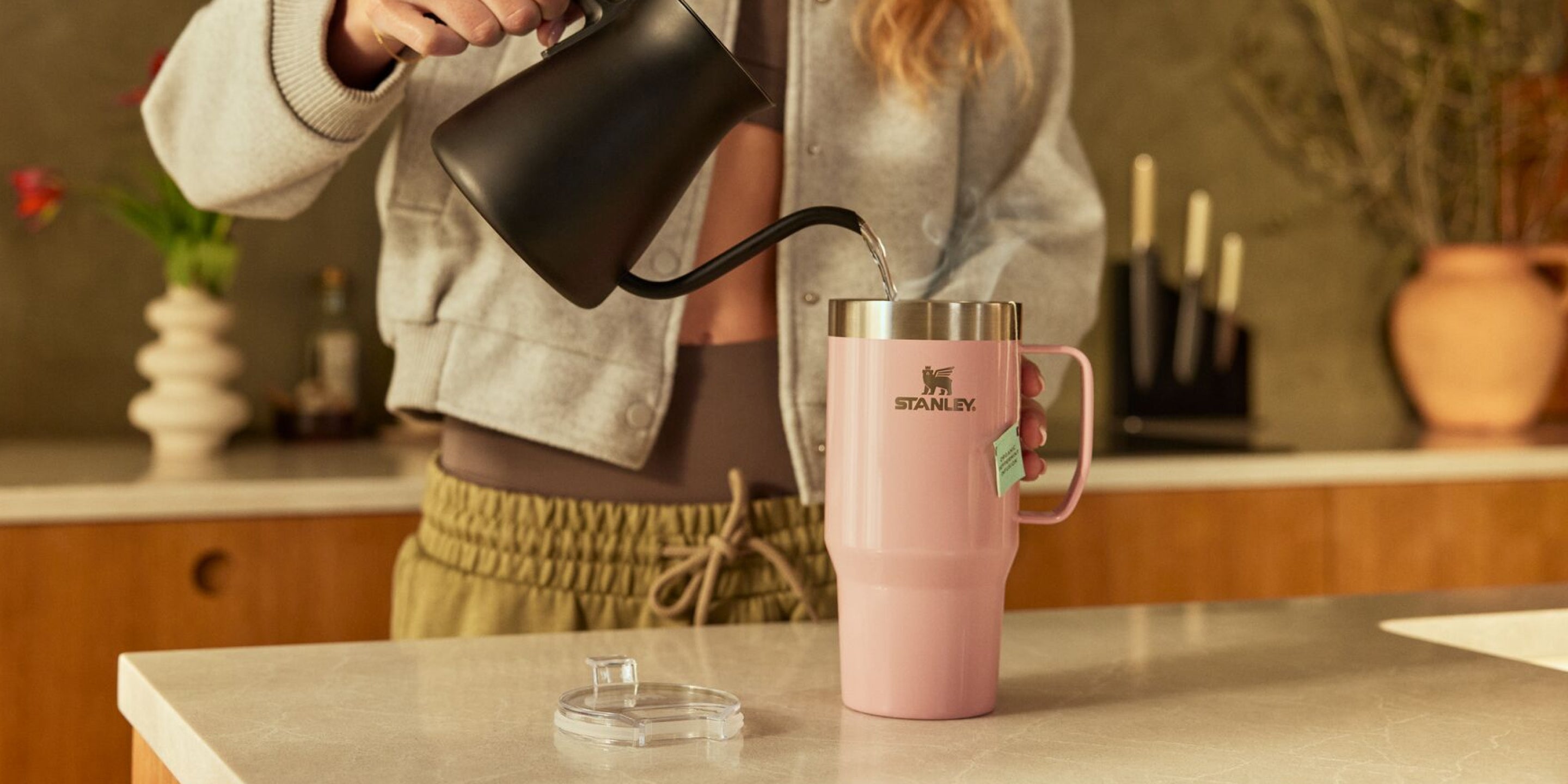 How to Remove Coffee Stains From Your Stanley 1913 Mug