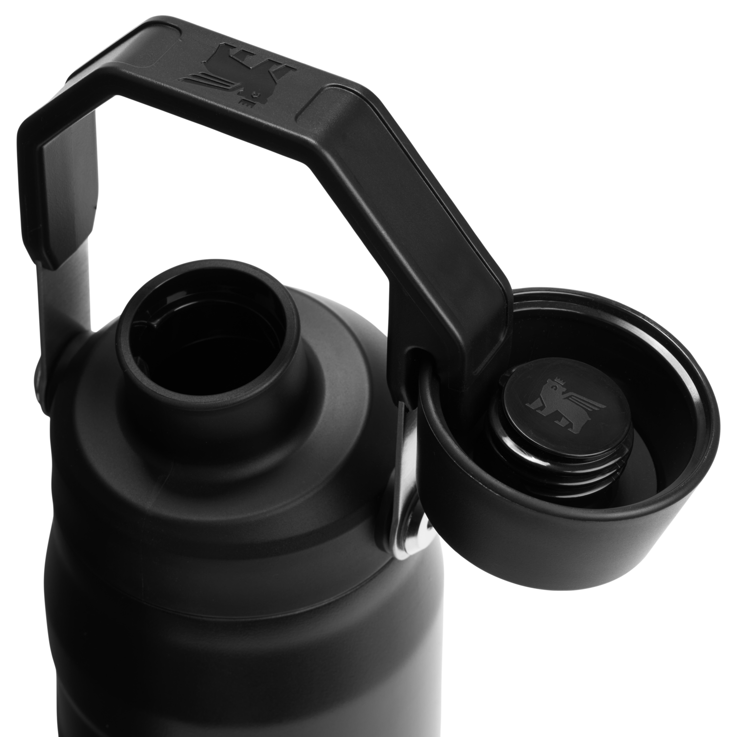 Stanley 24 OZ IceFlow Aerolight Stainless SteelWater Bottle In Black